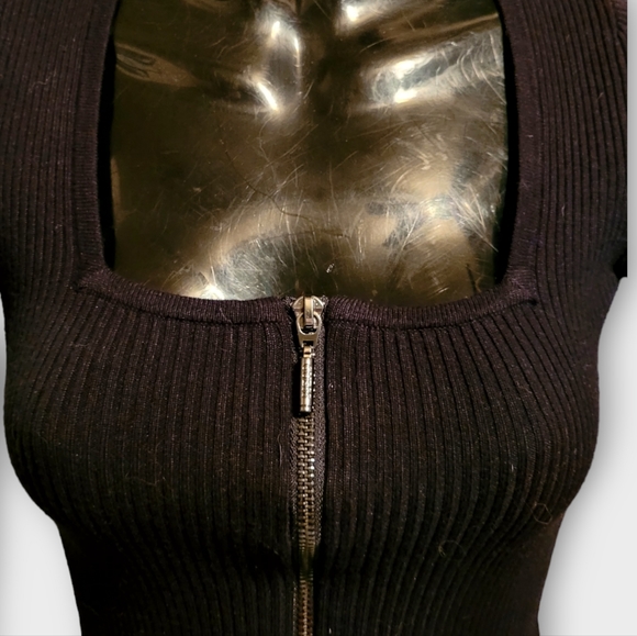 GUESS - Ribbed Long Sleeve Top - Picture 3 of 10